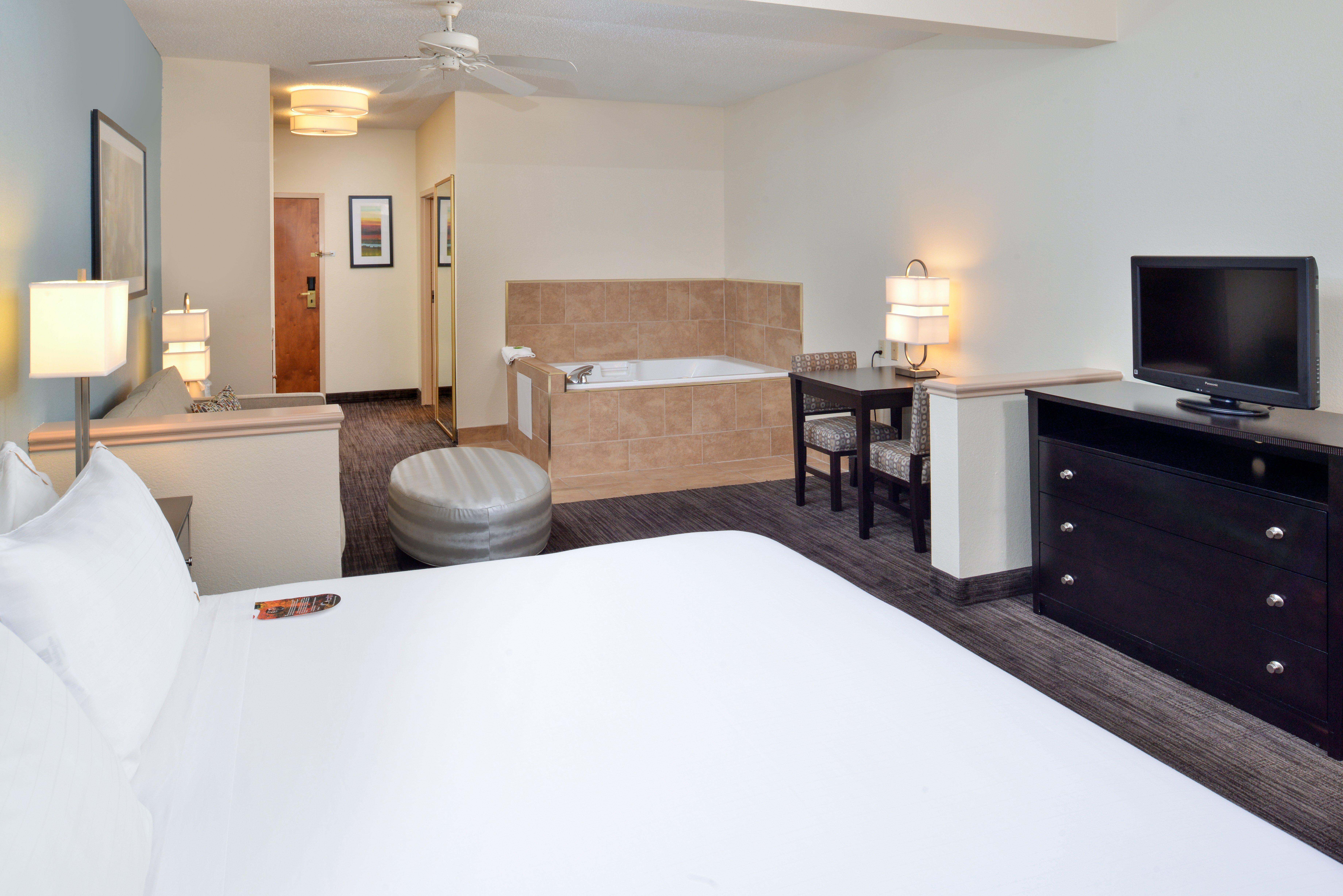 Holiday Inn Express Hotel & Suites-Saint Joseph By Ihg Ngoại thất bức ảnh