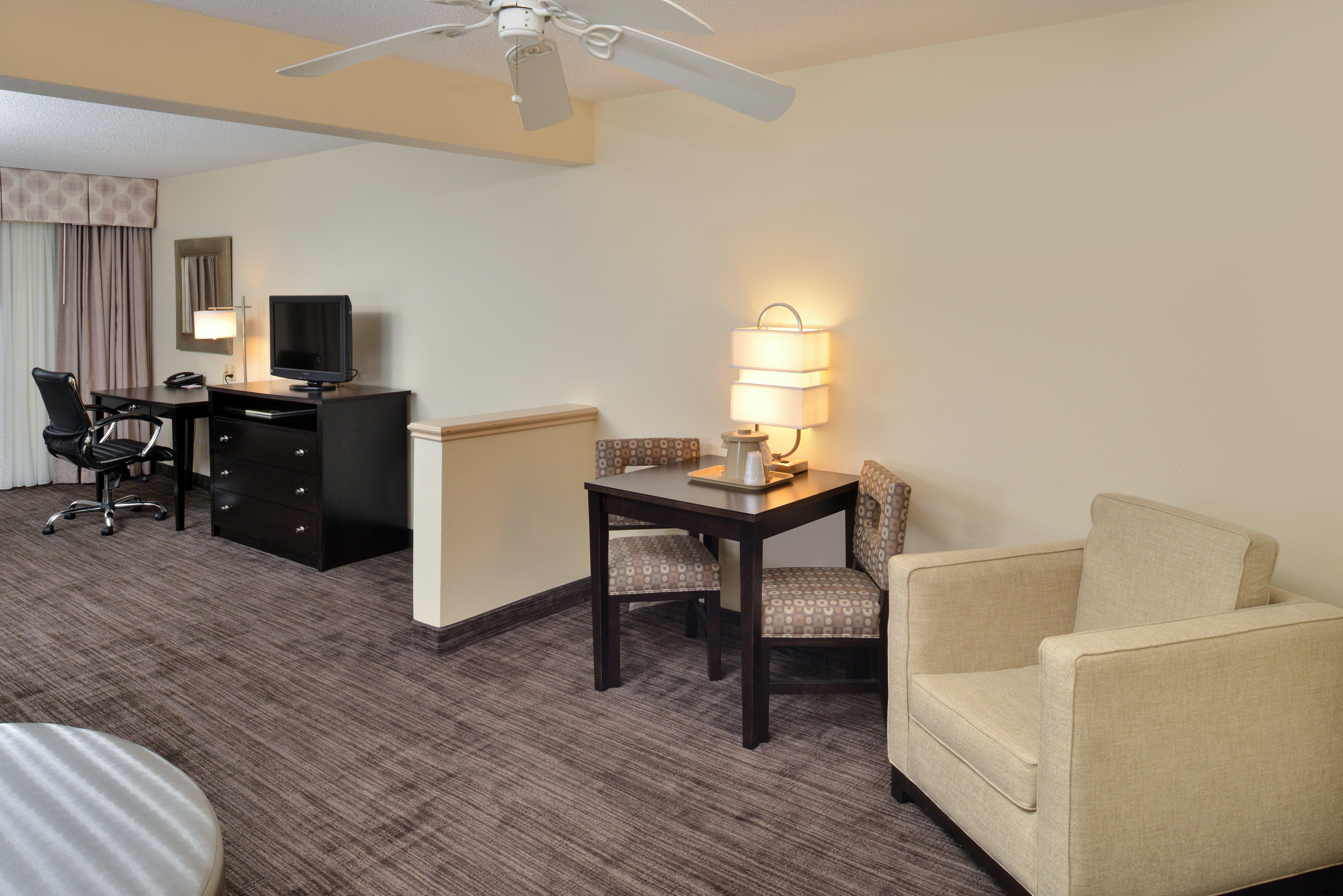 Holiday Inn Express Hotel & Suites-Saint Joseph By Ihg Ngoại thất bức ảnh
