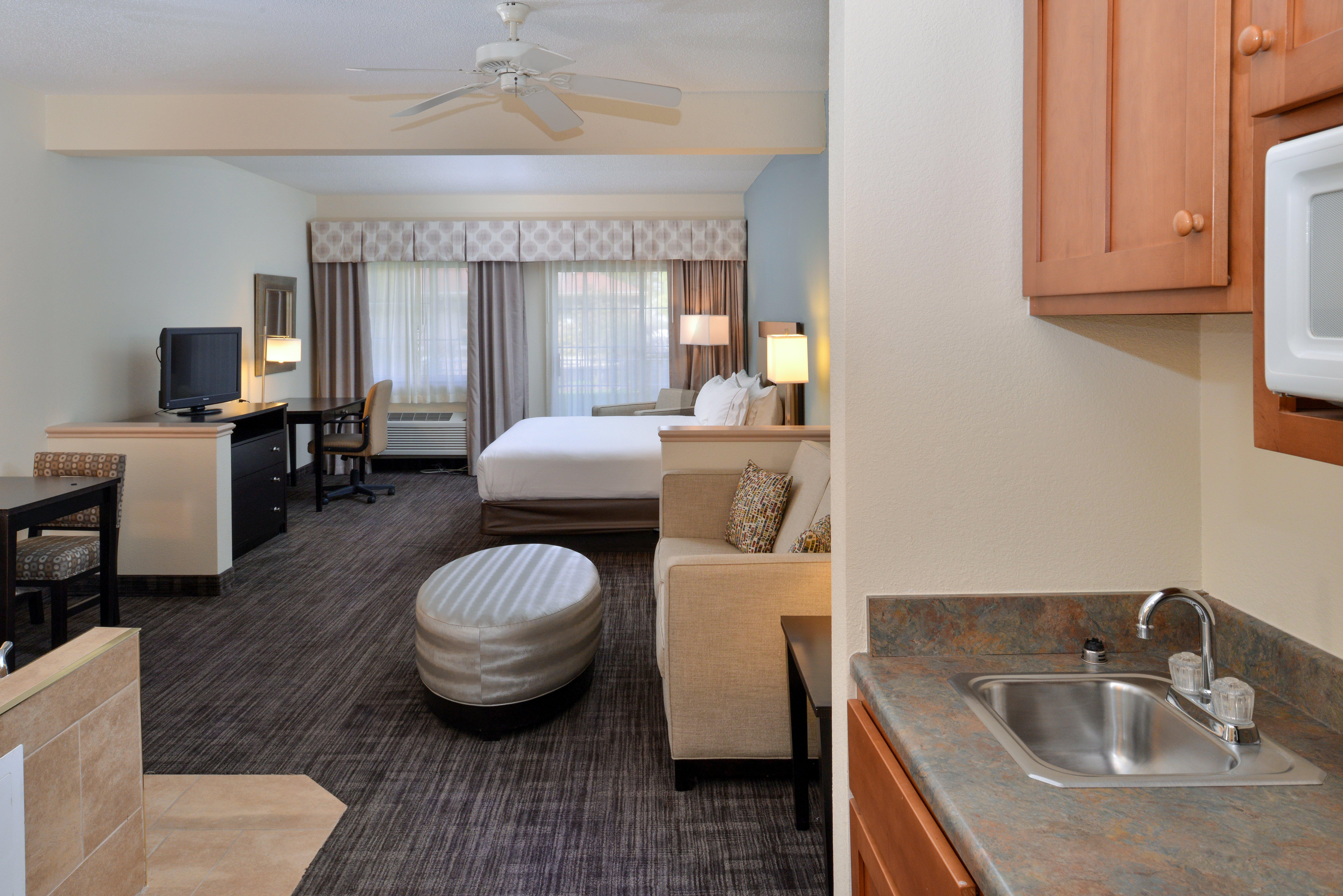 Holiday Inn Express Hotel & Suites-Saint Joseph By Ihg Ngoại thất bức ảnh